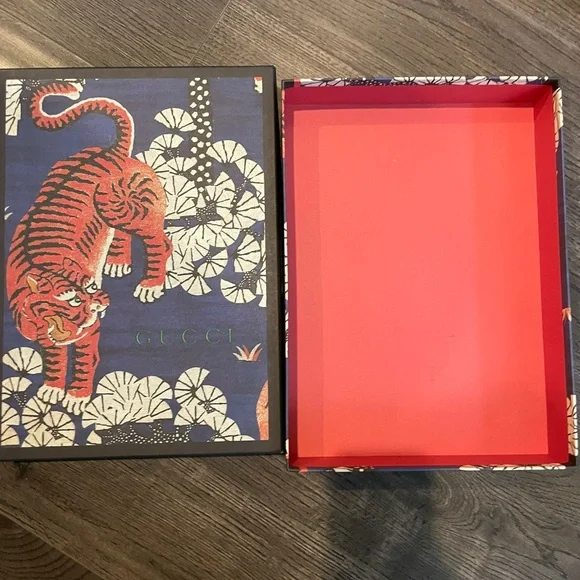 Gucci limited tiger print box - Picture 3 of 11